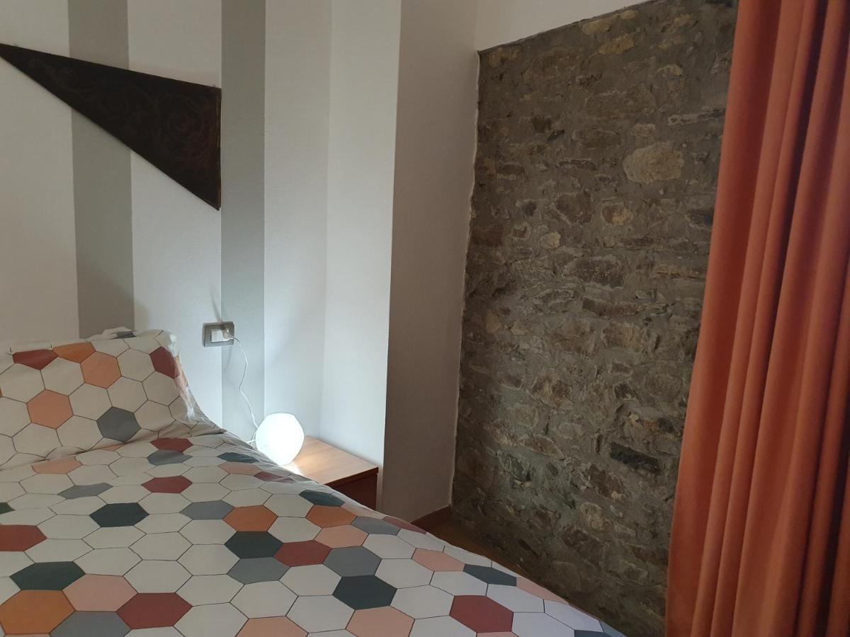 Appartamenti Vacanze E Camere Roccetta Fiorita Pettenasco Quarto foto